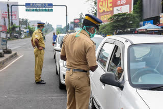 Police passes can be applied for online from tomorrow  പൊലീസ് പാസ് നാളെ മുതല്‍ ഓണ്‍ലൈനായി അപേക്ഷിക്കാം  പൊലീസ് പാസ് വാര്‍ത്തകള്‍  അവശ്യ സര്‍വീസുകള്‍  ലോക്ക് ഡൗണ്‍ അവശ്യ സര്‍വീസുകള്‍  കേരള പൊലീസ് വാര്‍ത്തകള്‍  Police passes  Police passes related news  passes can be applied for online from tomorrow  kerala police related news  lock down