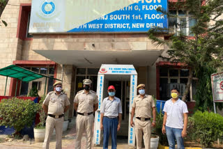 delhi police arrested an accused in a fraud case in name of plasma donor