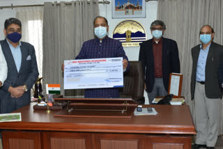 Contribution of 31.47 lakh rupees to chief minister covid fund
