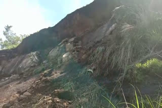 idukki landslide  ഇടുക്കി മലയിടിച്ചില്‍