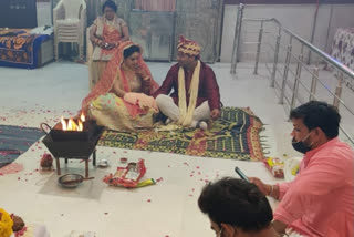 भीलवाड़ा पार्षद ने कोरोना गाइलाइंस में बेटे की करवाई शादी, Bhilwara councilor gets son married in Corona guildlines