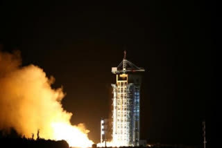 Chinese rocket segment lands in Indian Ocean