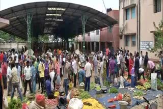 People throng Agricultural Produce Market Committee (APMC) market in Shivamogga