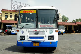 कोरोना की दूसरी लहर के चलते यात्री भार कम, Passenger load reduced due to second wave of corona