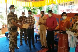 cisf jawans honored in dhanbad for plasma donation