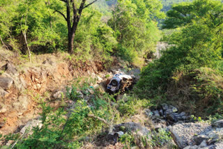 Jeep rolled into the valley of Malemahadeshwara hill one died in Spot