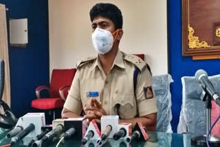 district-police-superintendent-sivaprakash-devaraju-warned-people-about-lockdown