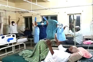 hospital-staff-danced-in-front-of-covid-patients-in Bidar