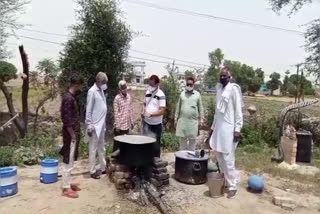 ट्रस्ट आमजन को पिला रहा आयुर्वेदिक देसी काढ़ा, Ayurvedic desi brew is giving trust to common man