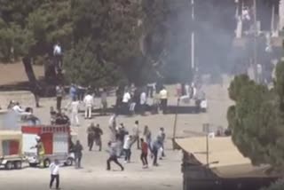 फलस्तीनी प्रदर्शनकारियों और इजराइली पुलिस के बीच झड़प