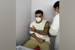 india-skipper-virat-kohli-receives-first-dose-of-covid-19-vaccine