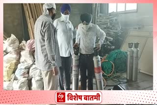 Oxygen Cylinder Distribution Guru Singh Sabha Gurudwara