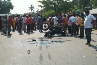 1 killed due to road accident in Chandrakona
