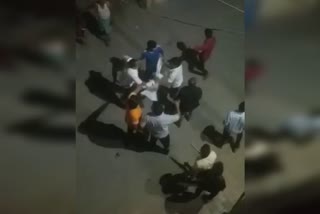 video-viral-of-fight-between-two-groups-in-faridabad-ward-number-40