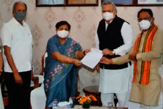 BJP met with Governor Anusuiya Uike