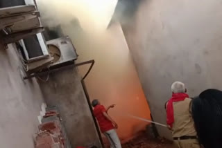 fire in textile warehouse in ranchi