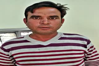 Alwar news  one smuggler arrested  illegally selling cannabis  Behror news  crime in alwar  अलवर न्यूज  बहरोड़ न्यूज  अवैध गांजा  गांजा बेचते गिरफ्तार  तस्कर