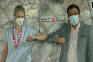 Flights carrying medical supplies from Switzerland  Netherlands land aid to India  Netherlands sends medical to India  India second wave  India oxygen crisis  ഇന്ത്യക്ക് വൈദ്യസഹായവുമായി സ്വിറ്റ്സർലൻഡും നെതർലൻഡും  വൈദ്യസഹായം  സ്വിറ്റ്സർലൻഡ്  നെതർലൻഡ്  കൊവിഡ്  വിദേശകാര്യ മന്ത്രാലയം