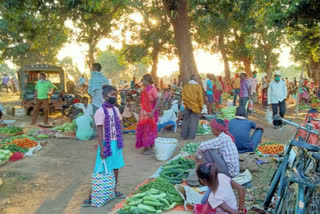 people not followed covid guidelines in market ranchi