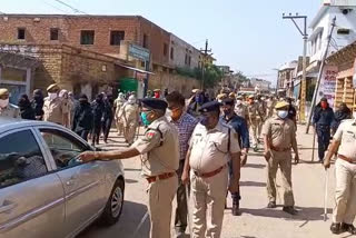 लॉक डाउन की पालना में जिला पुलिस सख्त,District police strict in the cradle of lock down