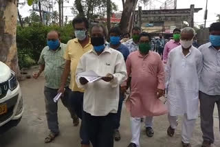 Deputation from Trinamool to Dinhata sub-divisional officer to protest of attack on Udayan Guha in coochbehar