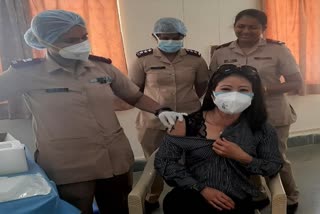 Olympic-bound boxers Mary Kom and Lovlina Borgohain get first jab of Covid-19 vaccine