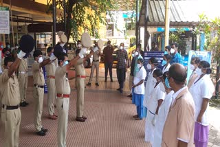 nurses day  kozhikode nadapuram Police  tributes to Nurses  Nadapuram Police pays tributes to Nurses  നാദാപുരം പൊലീസ്  ലോക നഴ്‌സസ് ദിനം