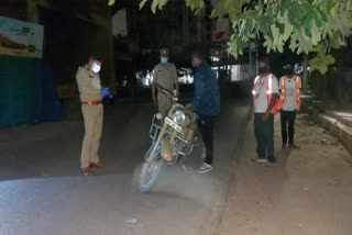 ghaziabad-police-challan-2986-peoples-for-not-wearing-mask