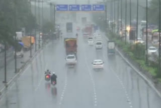 IMD issues cyclonic storm warning, forecasts heavy rain in parts of Maha, Guj
