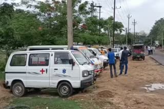 Ambulance drivers charging arbitrary fare