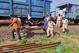 injured man found on the side of railway track in koderma