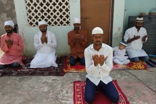 Dausa news, Namaz Ada