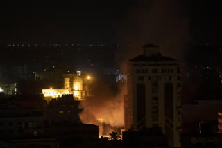 Palestinians flee as Israeli artillery pounds northern Gaza