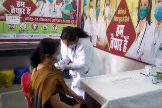 37682 people of 18 year took vaccine on first day of vaccination in jharkhand