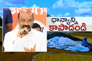 bjp leader bandi sanjay fire on government for Grain wetting