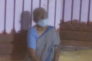 in-erode-a-daughter-did-not-allowed-his-mother-into-house-who-tested-covid-positive