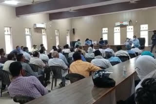modinagar administration organized private physicians meeting