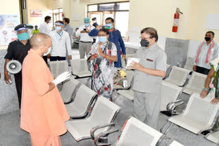 यूपी CM योगी आदित्यनाथ का नोएडा और गाजियाबाद दौरा आज