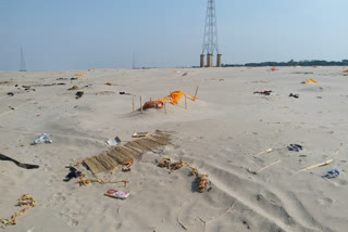 Bodies found buried in sand near Ganga in Prayagraj