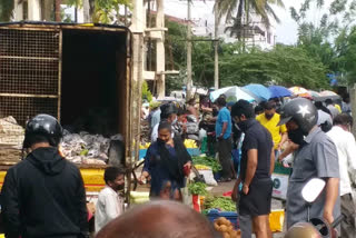 People gathered to buy nonveg in Shivamogga market