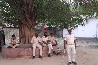 पुलिसकर्मी