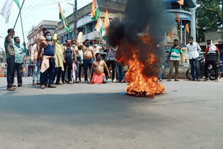 নারদ-কাণ্ডে গ্রেফতারের কারণে কুলটিতে তৃণমূলের বিক্ষোভ