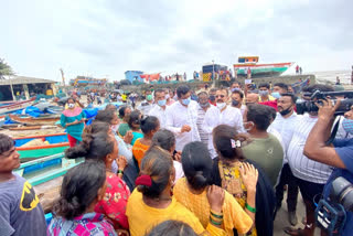 maharashtra minister aslam shaikh visit tauktae cyclone affected areas