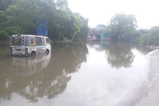 water logging in delhi  heavy rain fall in delhi  rain fall in delhi  प्रह्लादपुर अंडरपास पर जलभराव  दिल्ली में भारी बारिश ट  दिल्ली में तूफान का असर