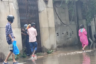 Rain water filled in Swami Dayanand Hospital premises in Delhi