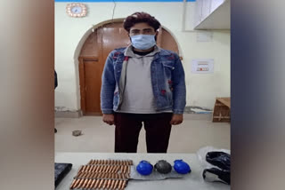 3 grenades 58 rounds of AK-47 seized from Terrorist associate  arms and ammunition seized from Terrorist associate  ജമ്മു കശ്മീരിലെ കുപ്‌വാരയിൽ തീവ്രവാദി പിടിയിൽ  ജമ്മു കശ്മീർ