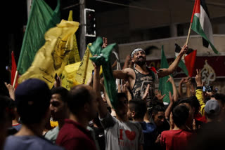 Palestinians celebrate ceasefire