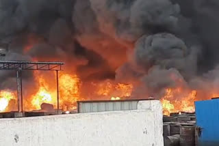 Fire in Columbia Oil factory of Bhanpuri area of ​​Raipur