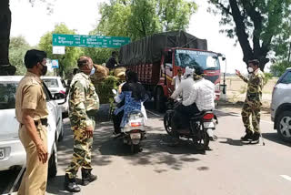 police-blockade-on-amravati-achalpur-road