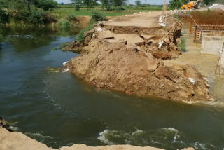 rough road connecting nuh palwal was broken due to rising water level in ujina drain